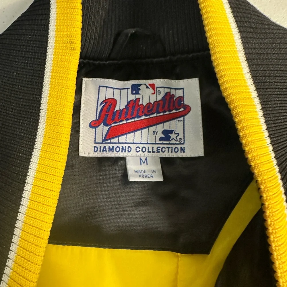 Starter PITTSBURGH PIRATES‎ BLACK SNAP FRONT BAT BOY Size Medium MLB JACKET